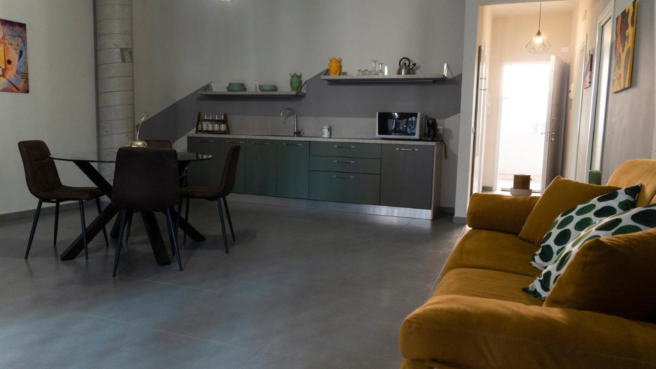 Etna Suite Design Apartments 카타니아 외부 사진