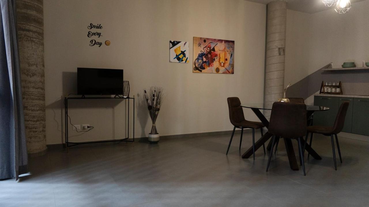 Etna Suite Design Apartments 카타니아 외부 사진
